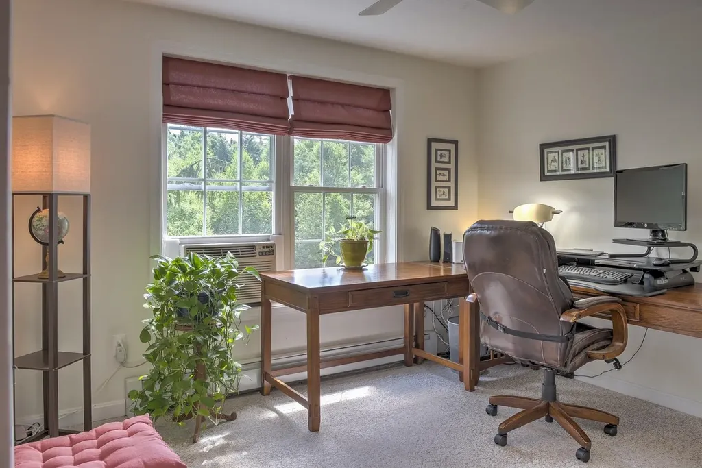 28 Owens Drive Swanzey NH 03446