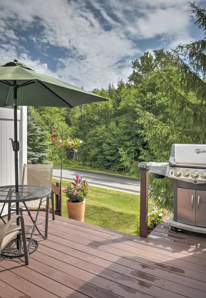 28 Owens Drive Swanzey NH 03446
