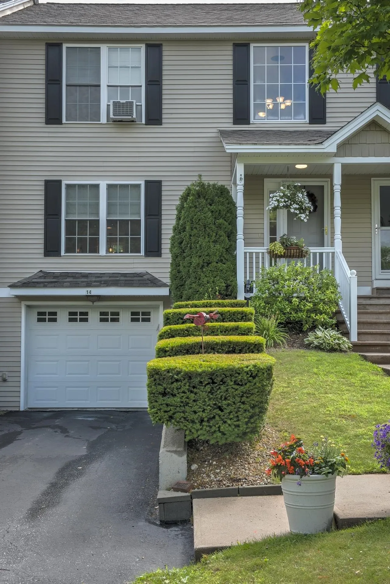 28 Owens Drive Swanzey NH 03446