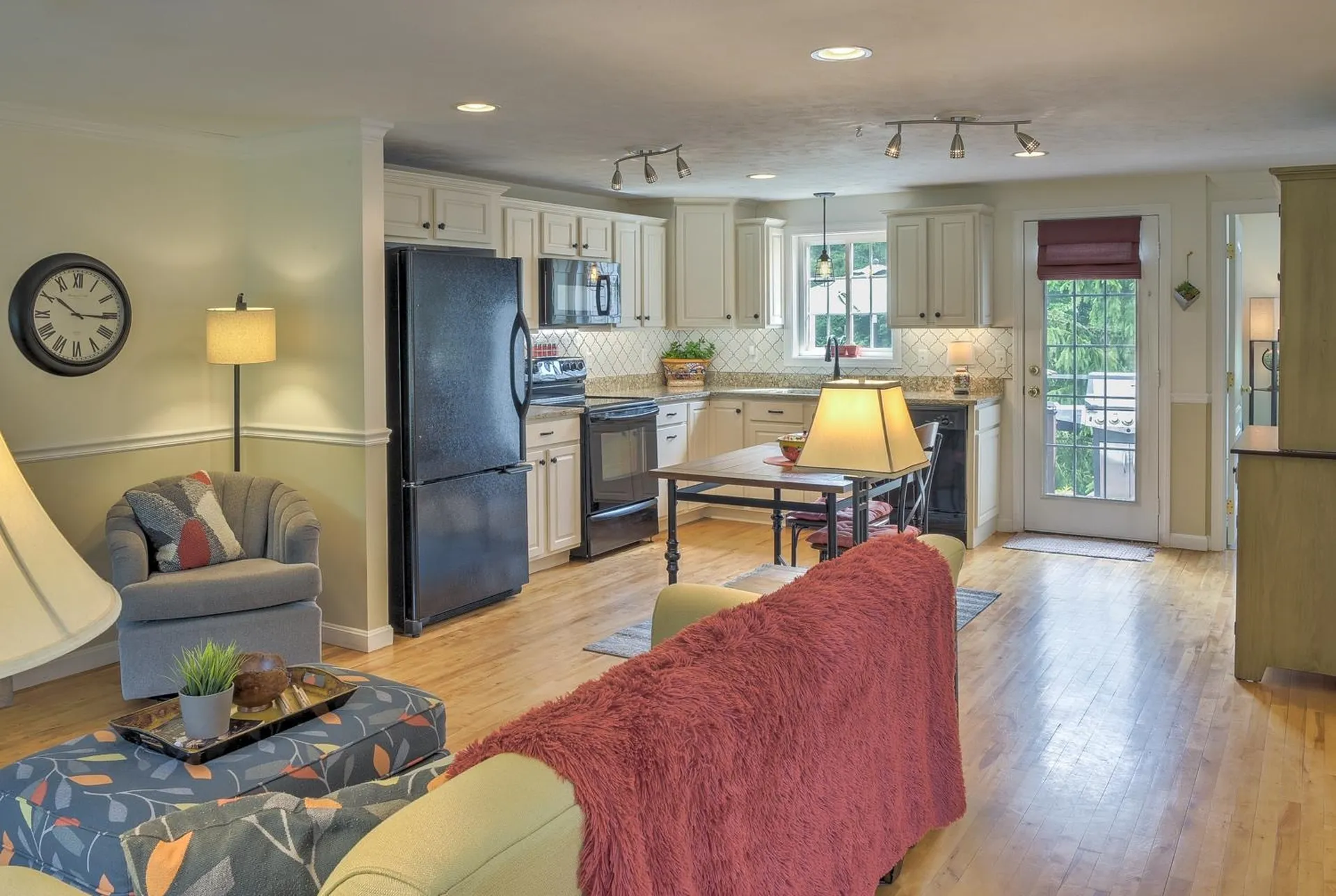 28 Owens Drive Swanzey NH 03446