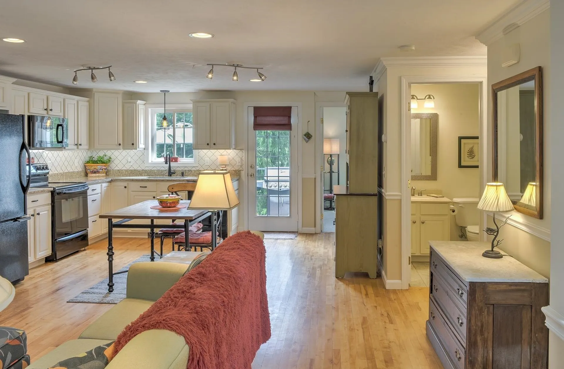 28 Owens Drive Swanzey NH 03446