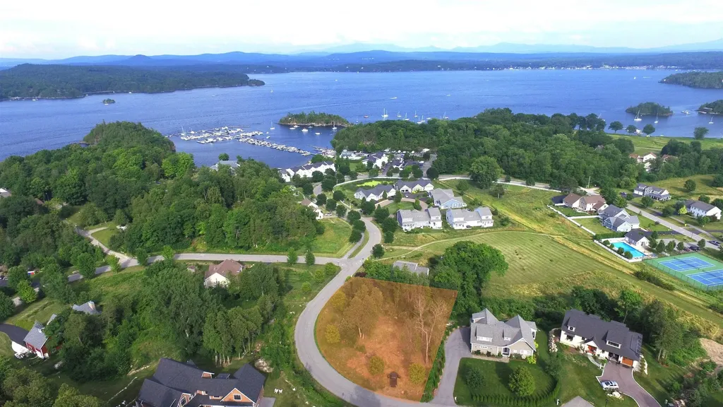31 Mariner Heights Colchester VT 05446