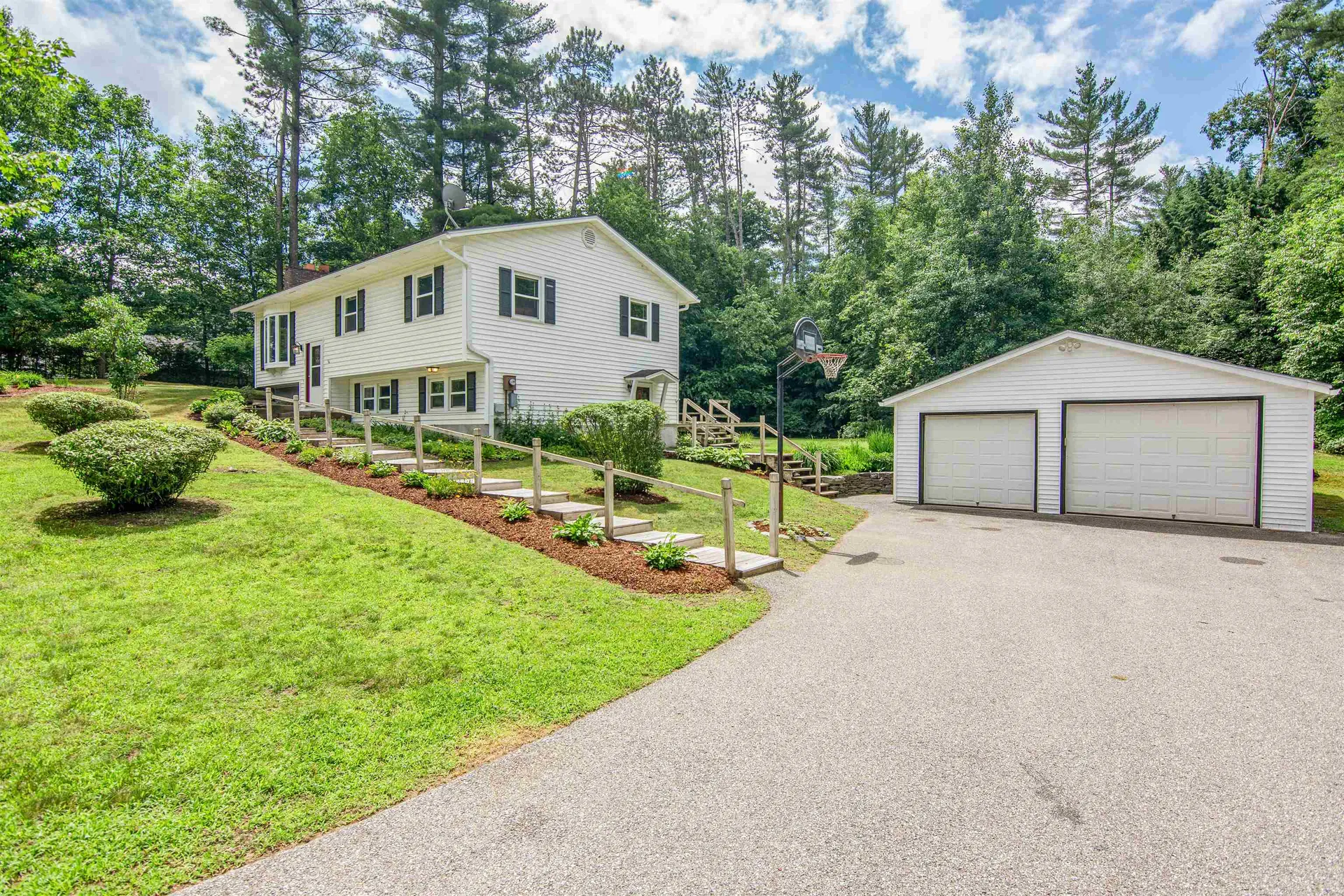 13 Oakwood Lane Essex VT 05452