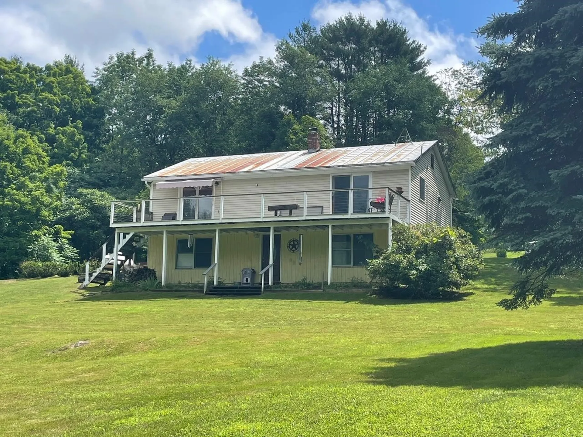 17 Pheasant Lane Tunbridge VT 05077