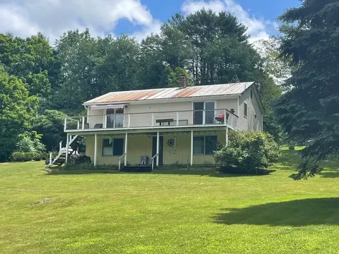 17 Pheasant Lane Tunbridge VT 05077