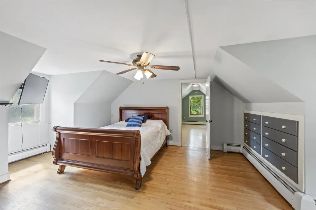 519 1/2 South Street Bennington VT 05201