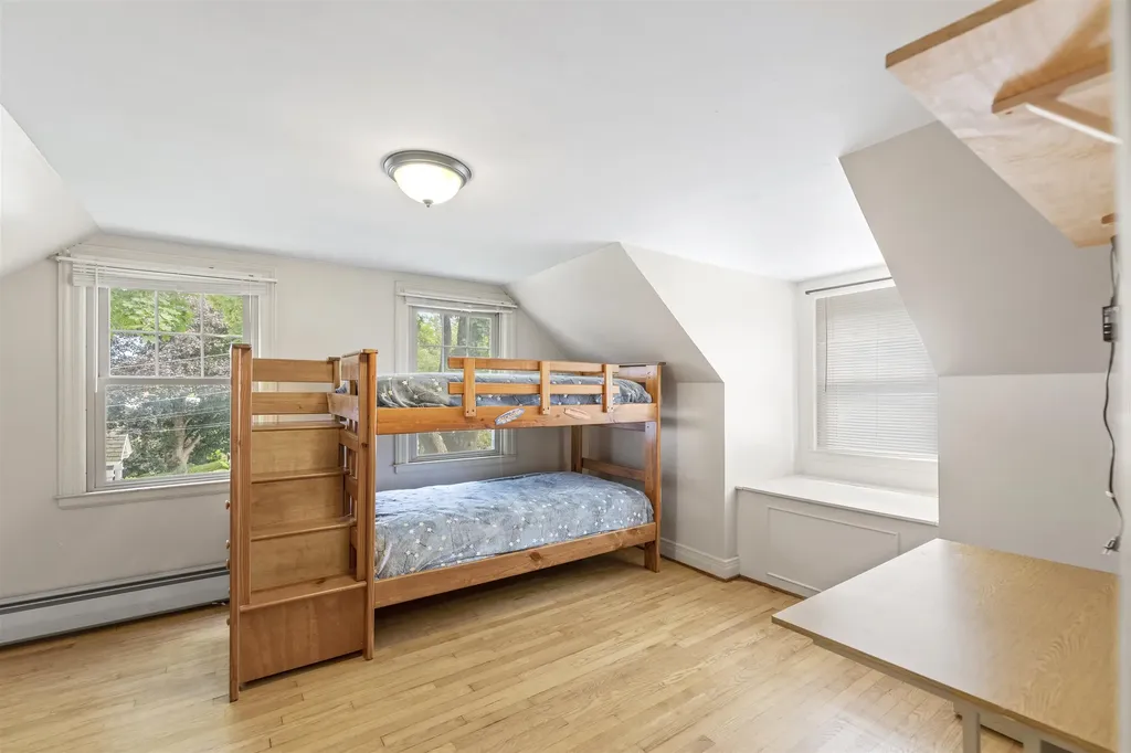 519 1/2 South Street Bennington VT 05201