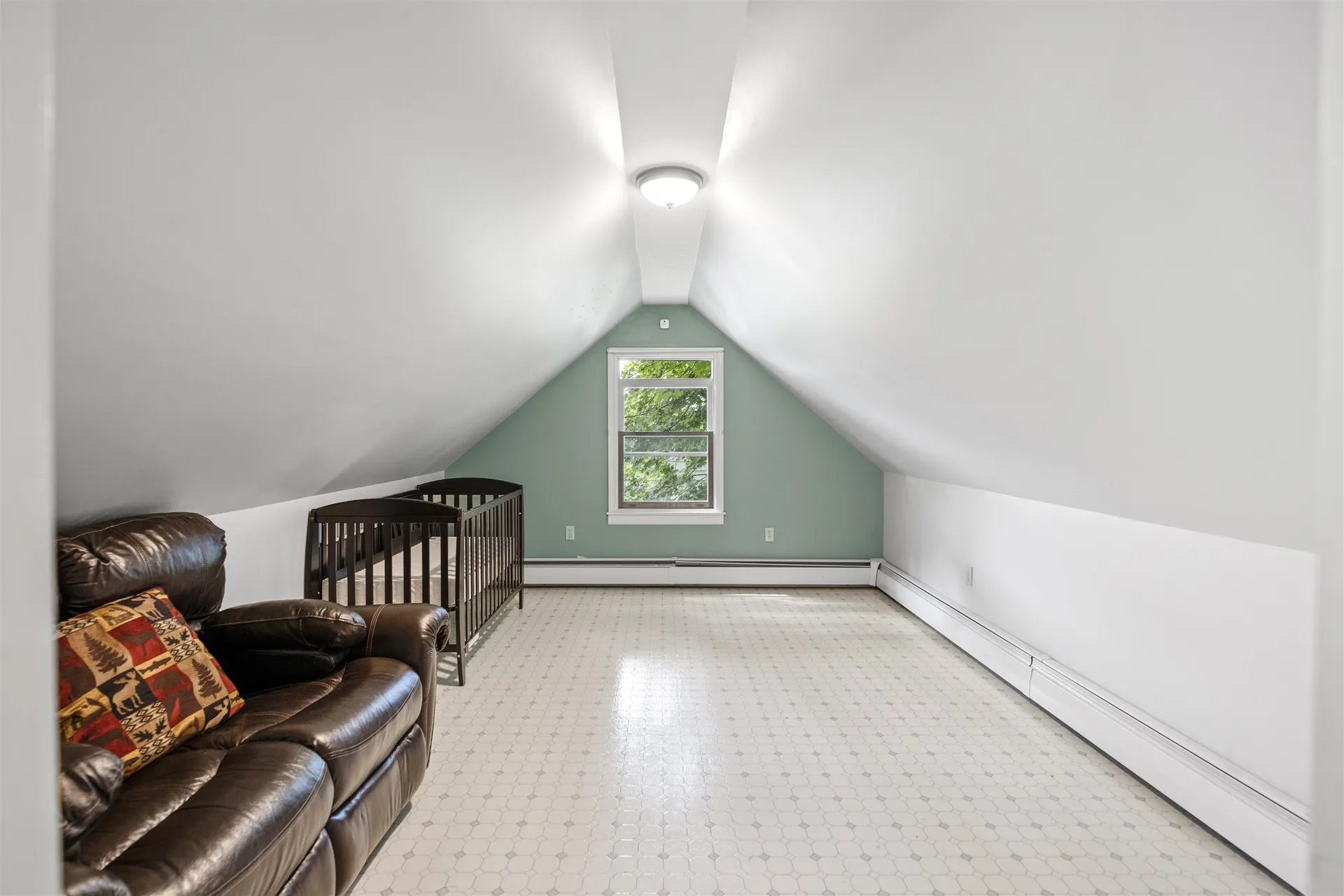 519 1/2 South Street Bennington VT 05201