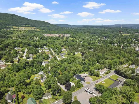 519 1/2 South Street Bennington VT 05201