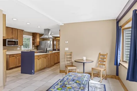 519 1/2 South Street Bennington VT 05201