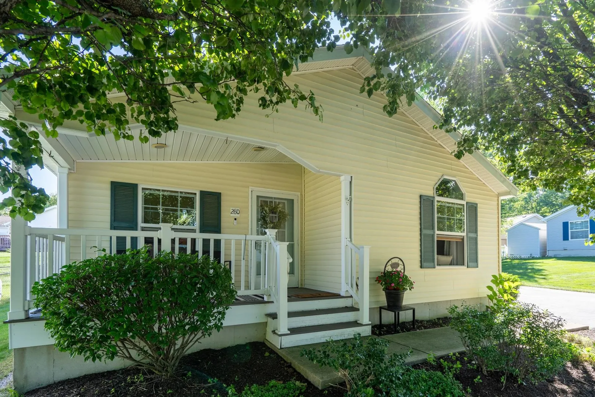 280 Ledgewood Way Manchester NH 03104