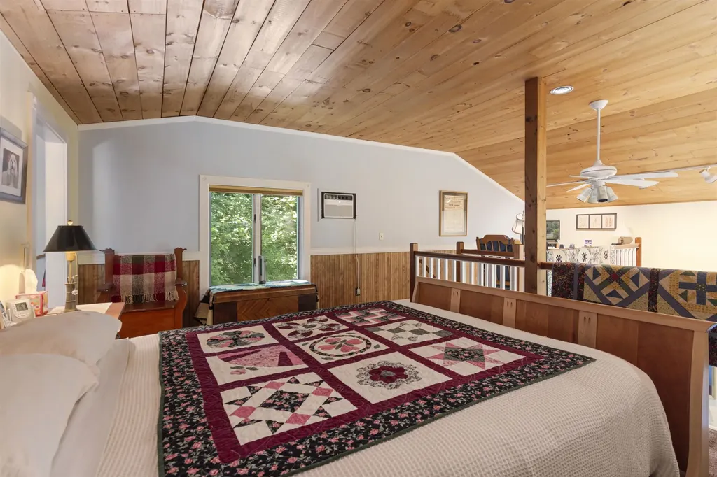 11 Lamore Road Essex VT 05452