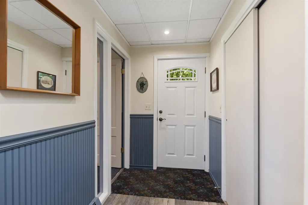 11 Lamore Road Essex VT 05452