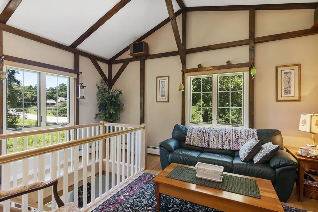 11 Lamore Road Essex VT 05452