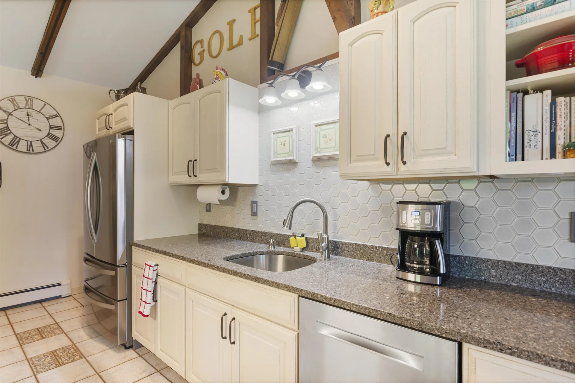 11 Lamore Road Essex VT 05452