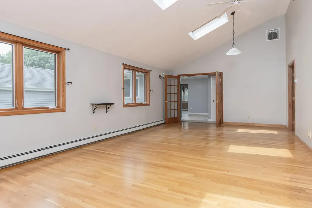 184 Huse Road Manchester NH 03103