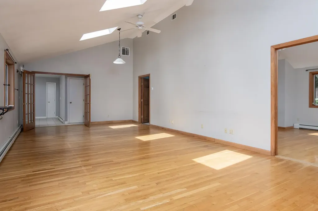 184 Huse Road Manchester NH 03103