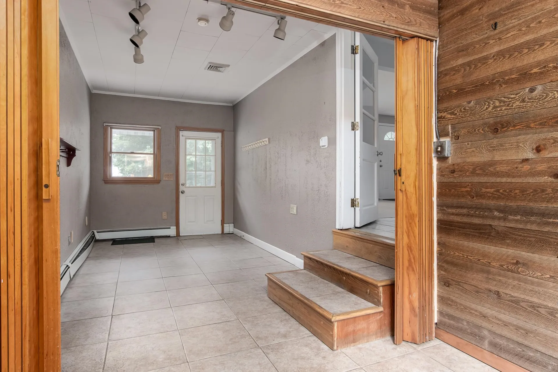 184 Huse Road Manchester NH 03103