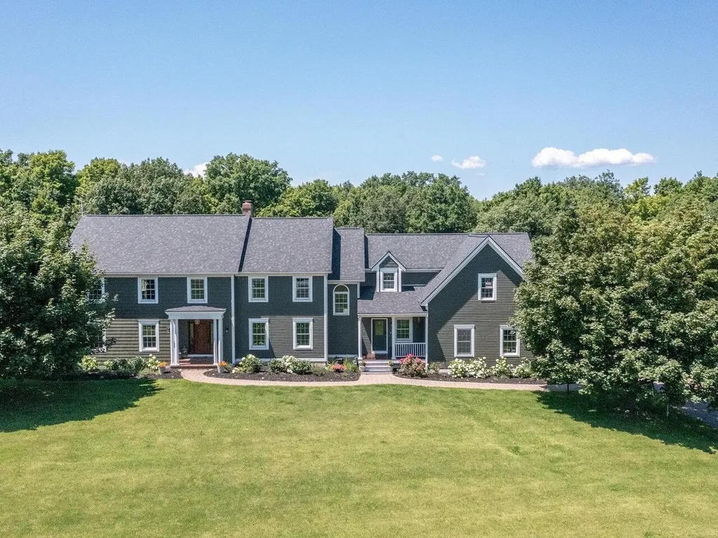 622 Ridgefield Road Shelburne VT 05482-6313