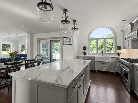 622 Ridgefield Road Shelburne VT 05482-6313