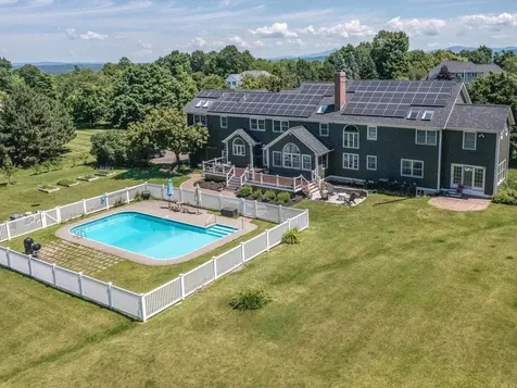 622 Ridgefield Road Shelburne VT 05482-6313