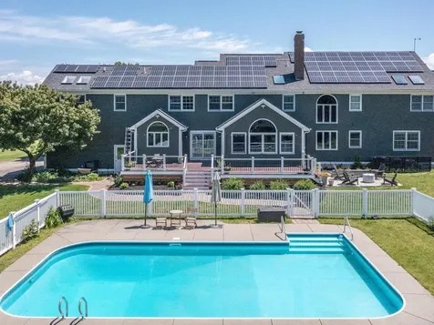 622 Ridgefield Road Shelburne VT 05482-6313