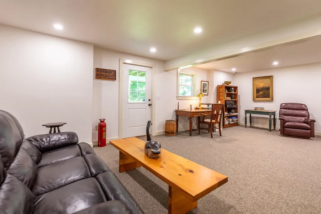 105 Hounds Hill Lane Wallingford VT 05773