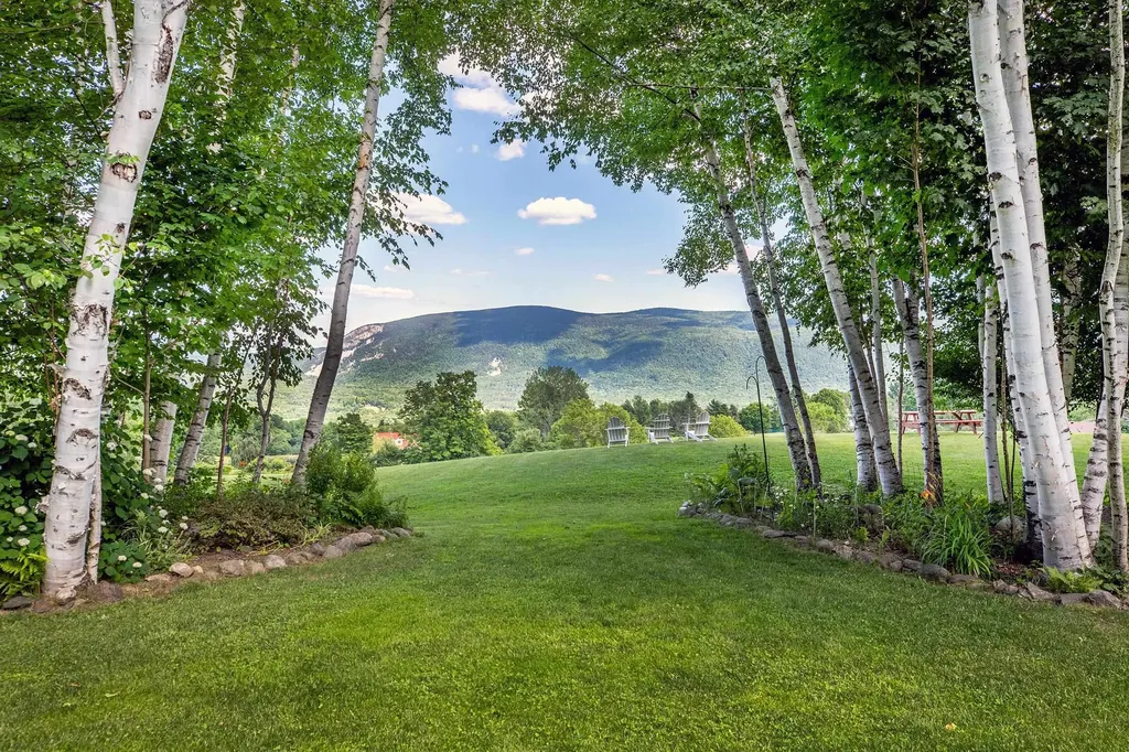 105 Hounds Hill Lane Wallingford VT 05773