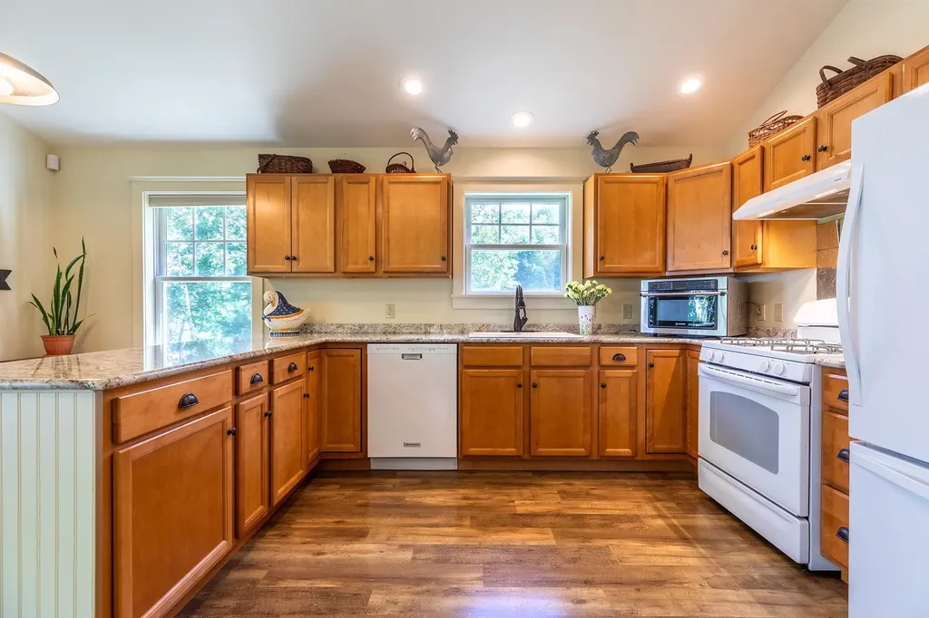 105 Hounds Hill Lane Wallingford VT 05773