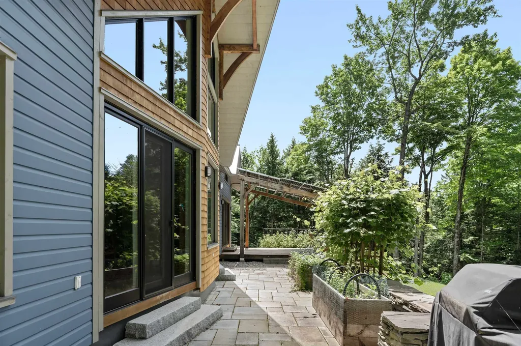 76 Holt Hill Road Chelsea VT 05038