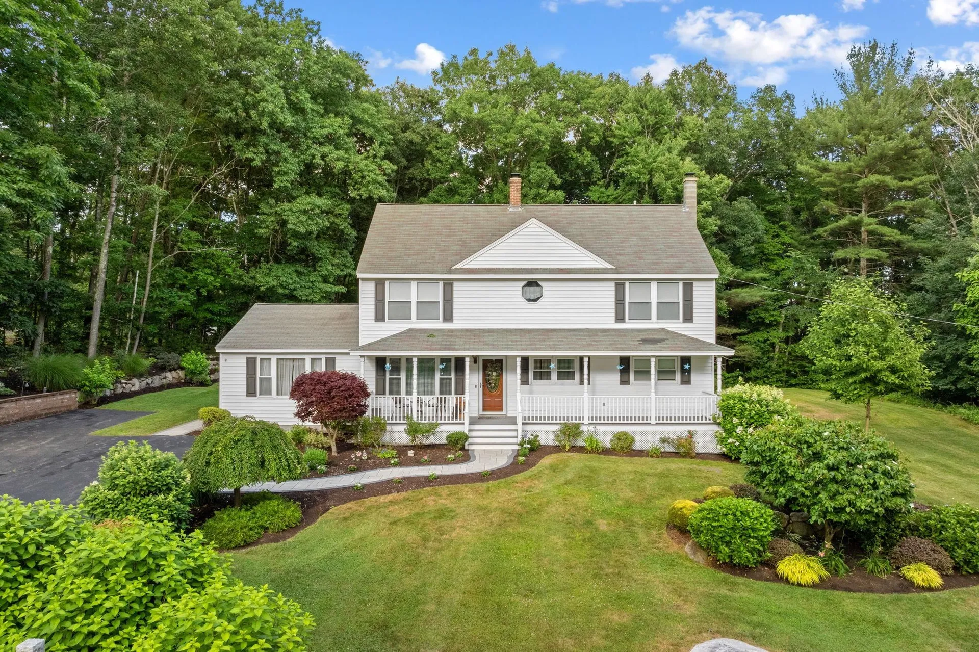6 Clydesdale Avenue Pelham NH 03076