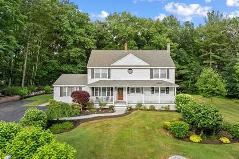 6 Clydesdale Avenue Pelham NH 03076