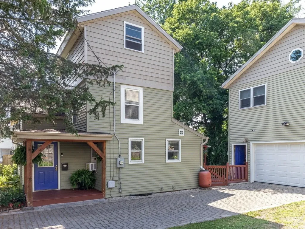 15 West Lane Winooski VT 05404