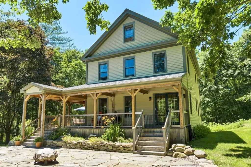 74 Perkins Road Madbury NH 03823