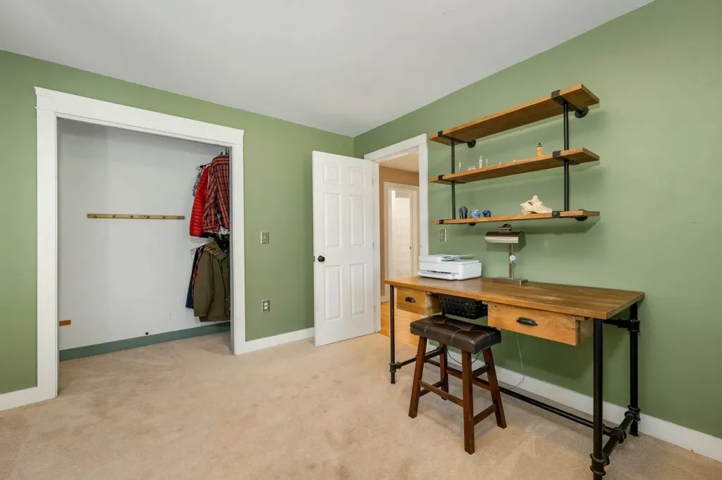 74 Perkins Road Madbury NH 03823
