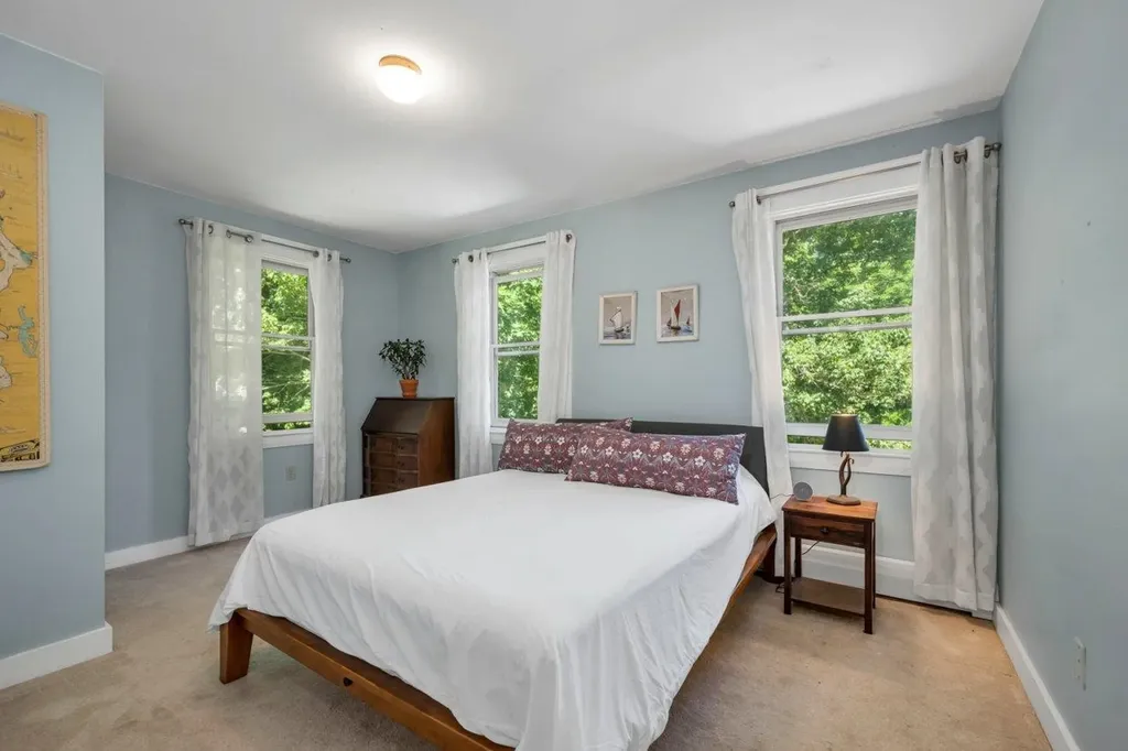 74 Perkins Road Madbury NH 03823