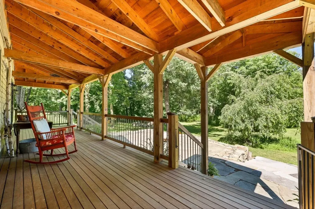 74 Perkins Road Madbury NH 03823