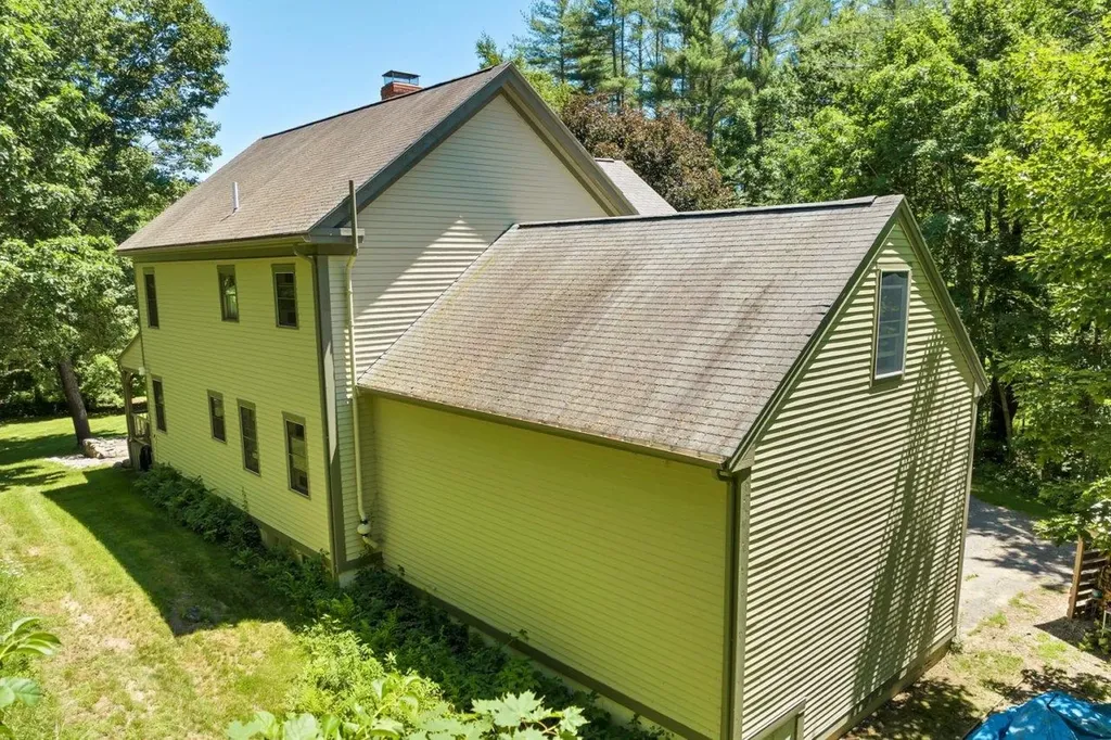 74 Perkins Road Madbury NH 03823