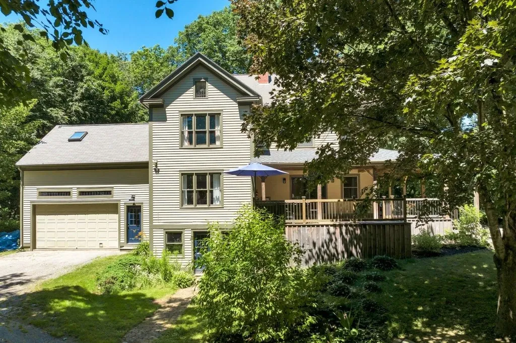74 Perkins Road Madbury NH 03823