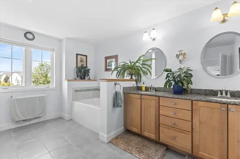 213 Braeburn Street South Burlington VT 05403