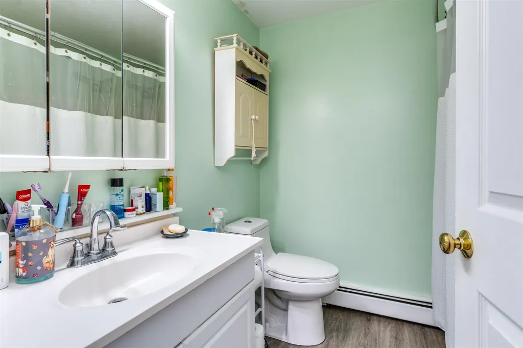418 Salmon Falls Road Rochester NH 03868