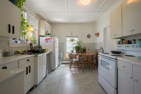 28 North Street Bristol VT 05443