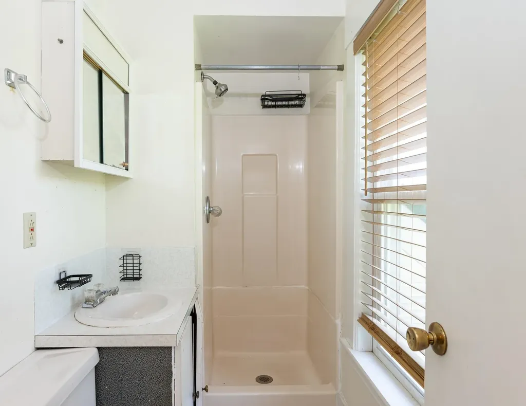 206 Union Street Milford NH 03055