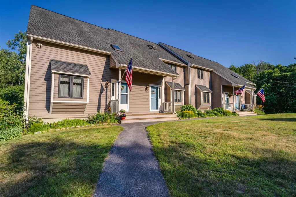 1102 Montalona Road Dunbarton NH 03046
