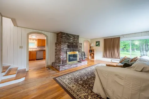626 County Road New London NH 03257