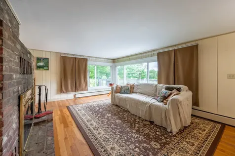 626 County Road New London NH 03257
