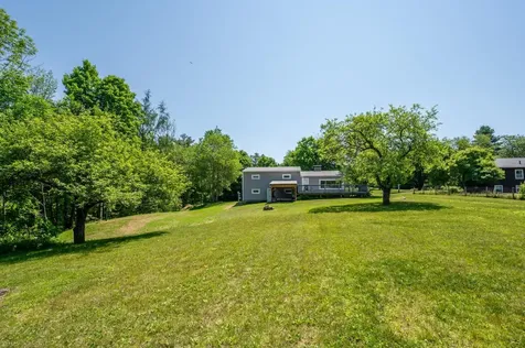 626 County Road New London NH 03257