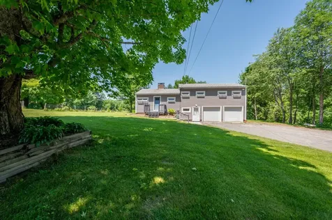 626 County Road New London NH 03257