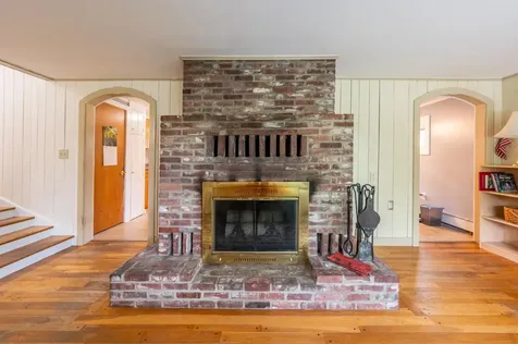 626 County Road New London NH 03257