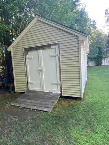 25 Hale Spring Road Plaistow NH 03865